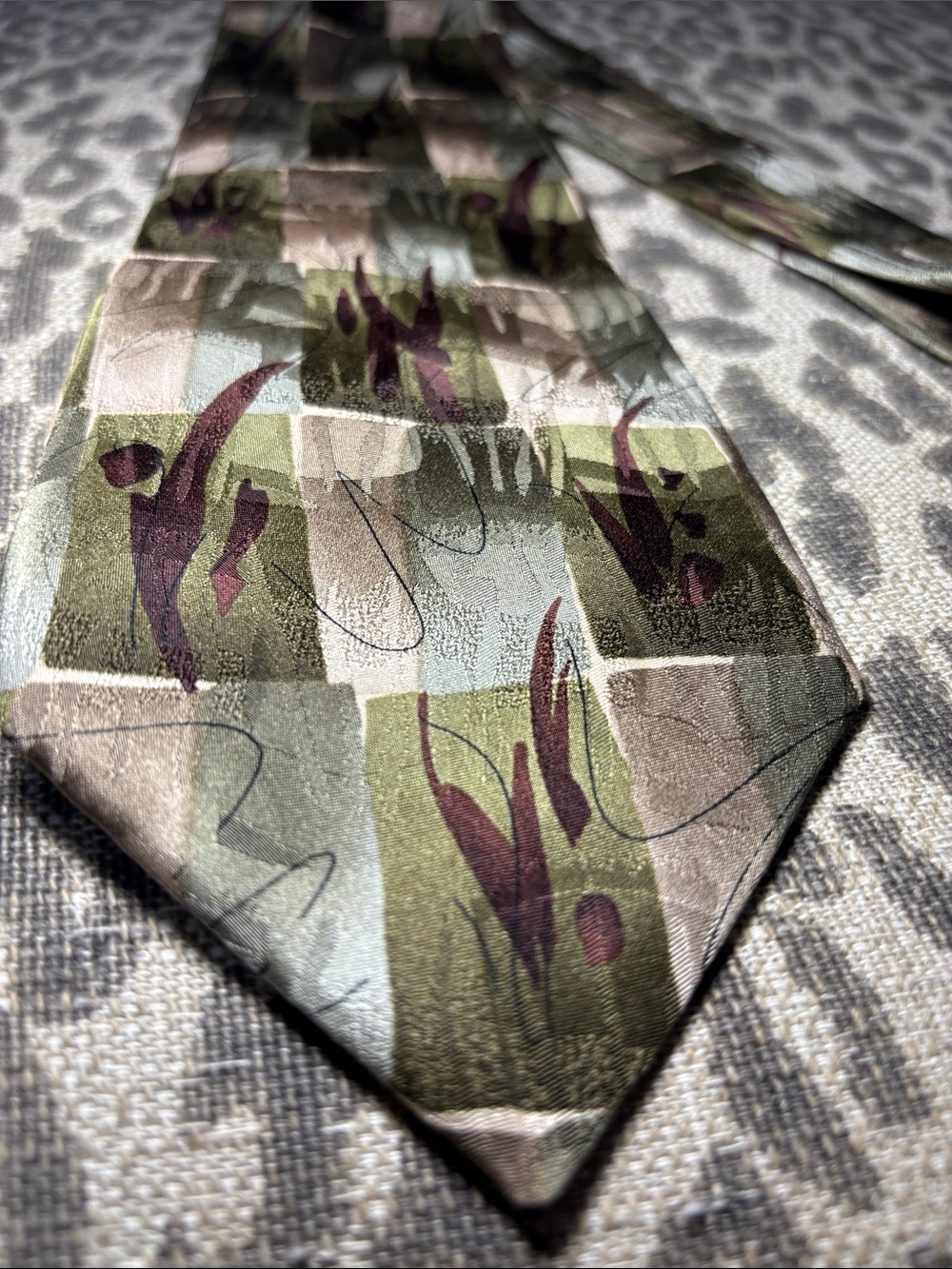 J. Garcia‎ tie wetland 1 collectible tie green brown nature tie business casual
